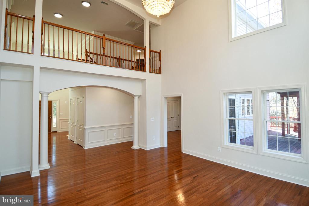 8368 HICKORY HOLLOW COURT