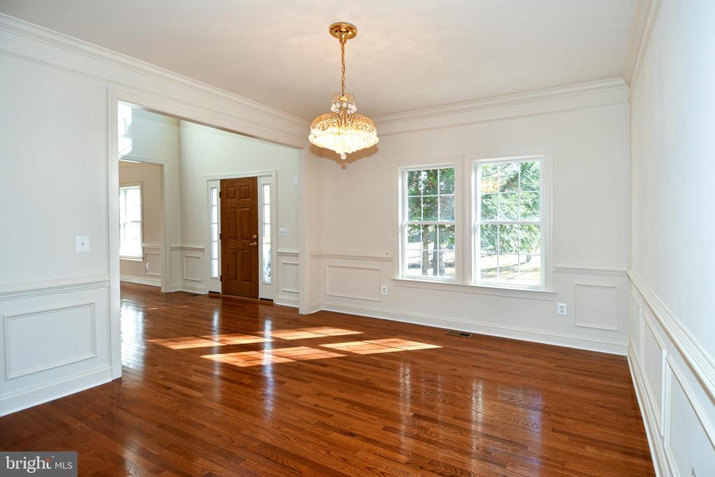 8368 HICKORY HOLLOW COURT