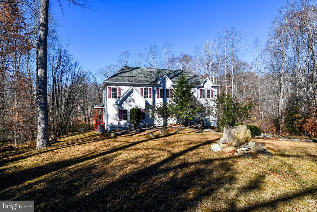 8368 HICKORY HOLLOW COURT