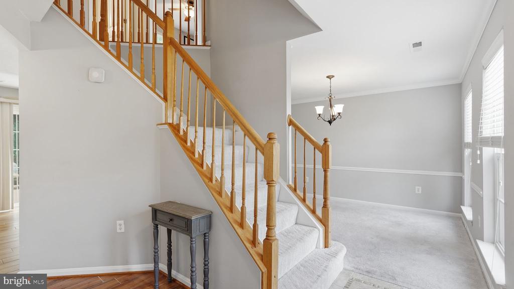 5717 RHODE ISLAND DRIVE