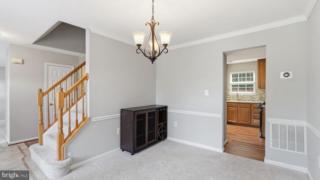 5717 RHODE ISLAND DRIVE