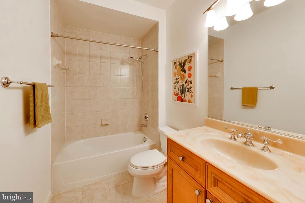 440 BELMONT BAY DRIVE Unit: 410