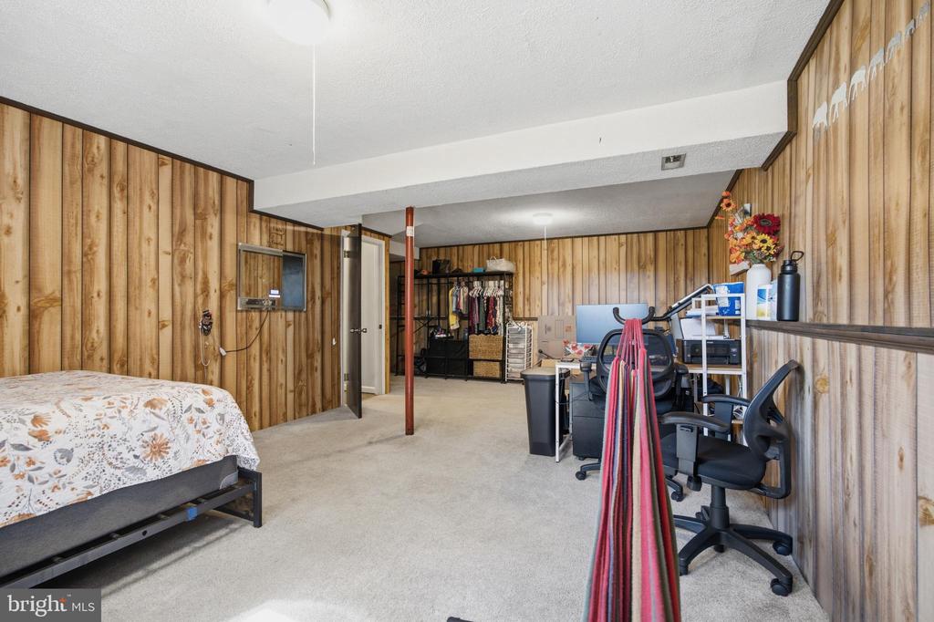 2080 MOUNTAIN VIEW ROAD