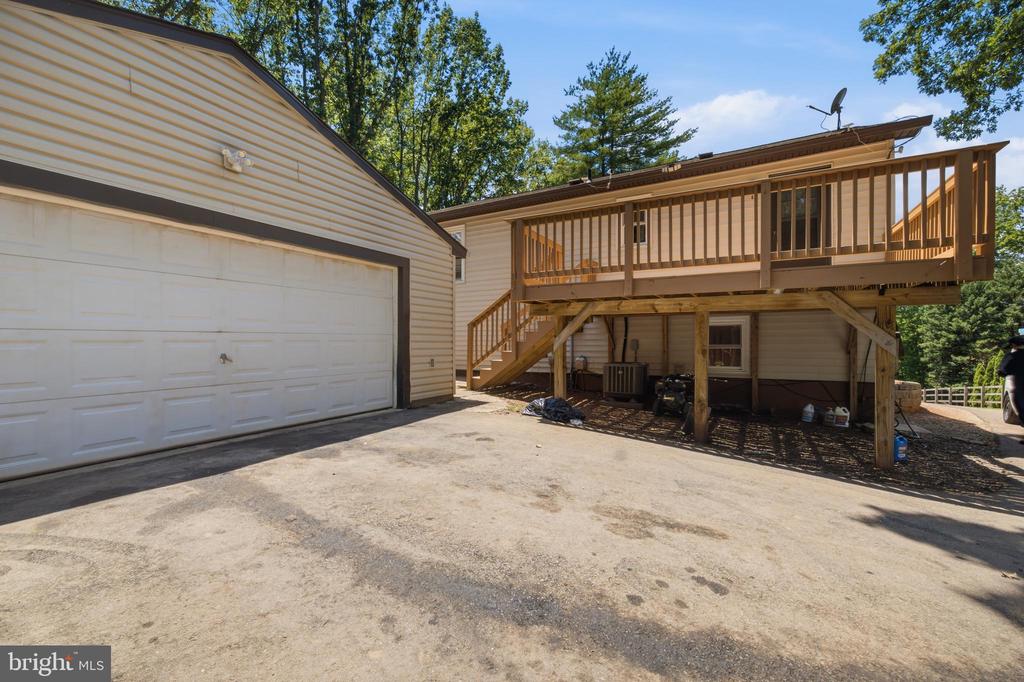 2080 MOUNTAIN VIEW ROAD