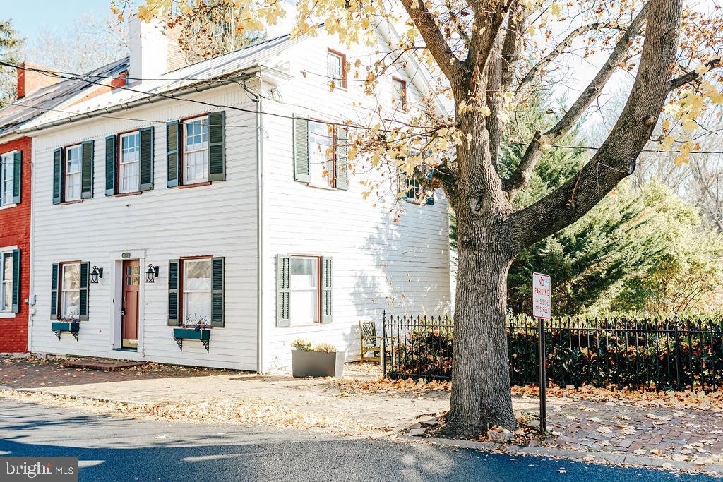 109 N PRINCESS STREET