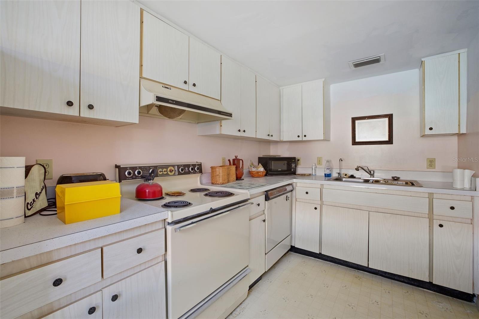 19029 US HIGHWAY 19 N #15A