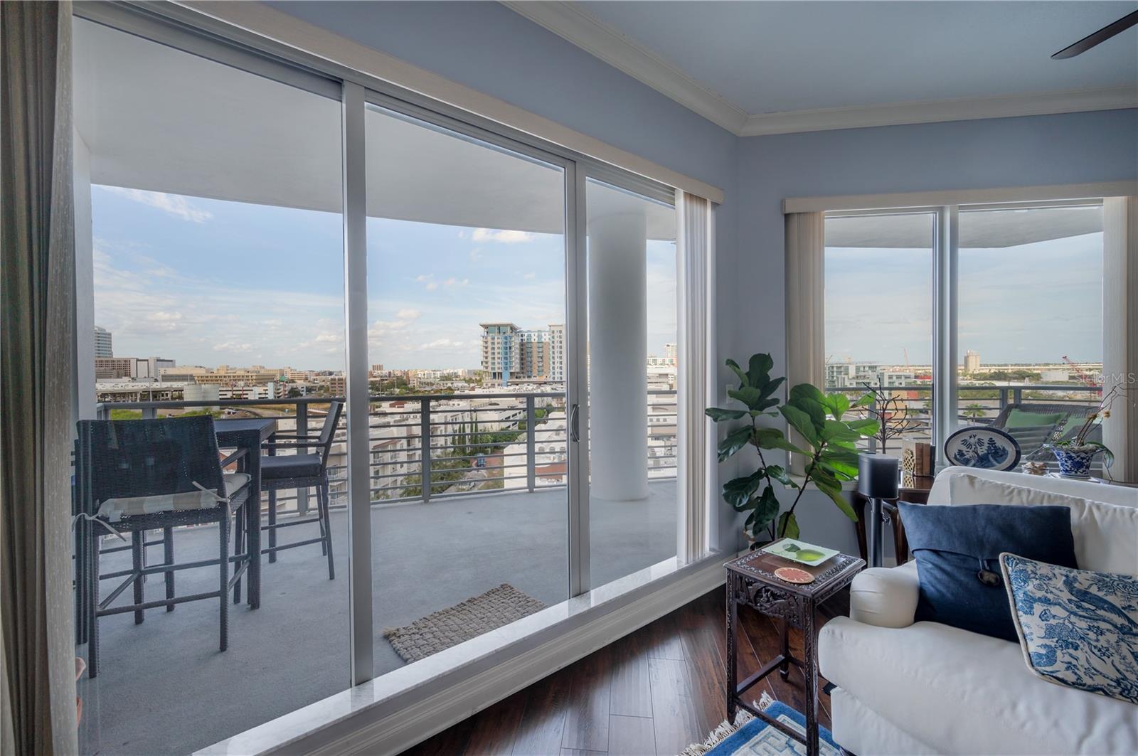 1209 E CUMBERLAND AVE #804