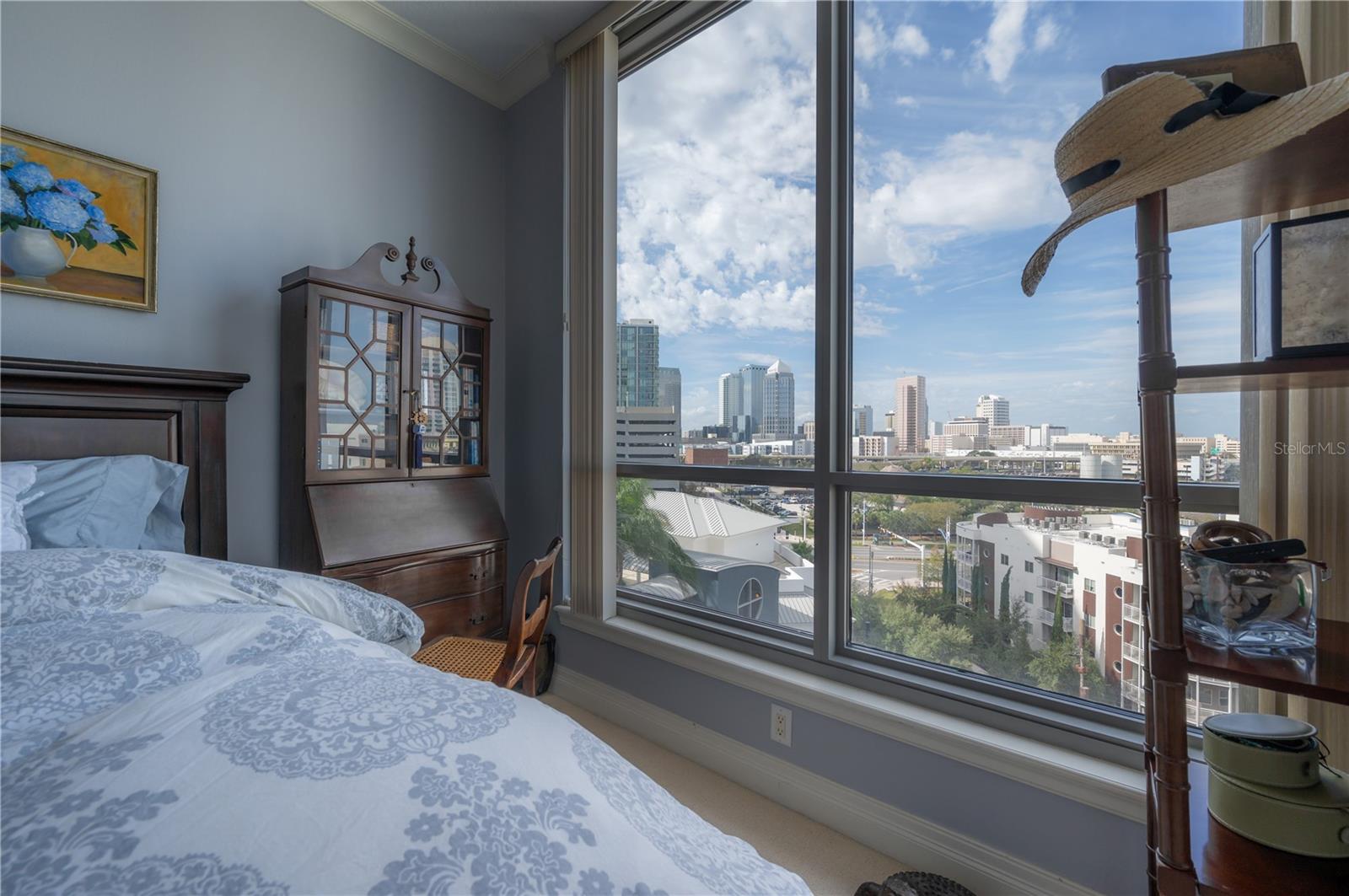 1209 E CUMBERLAND AVE #804