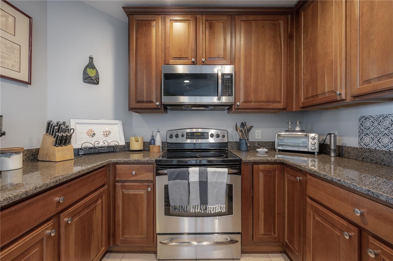 1209 E CUMBERLAND AVE #804