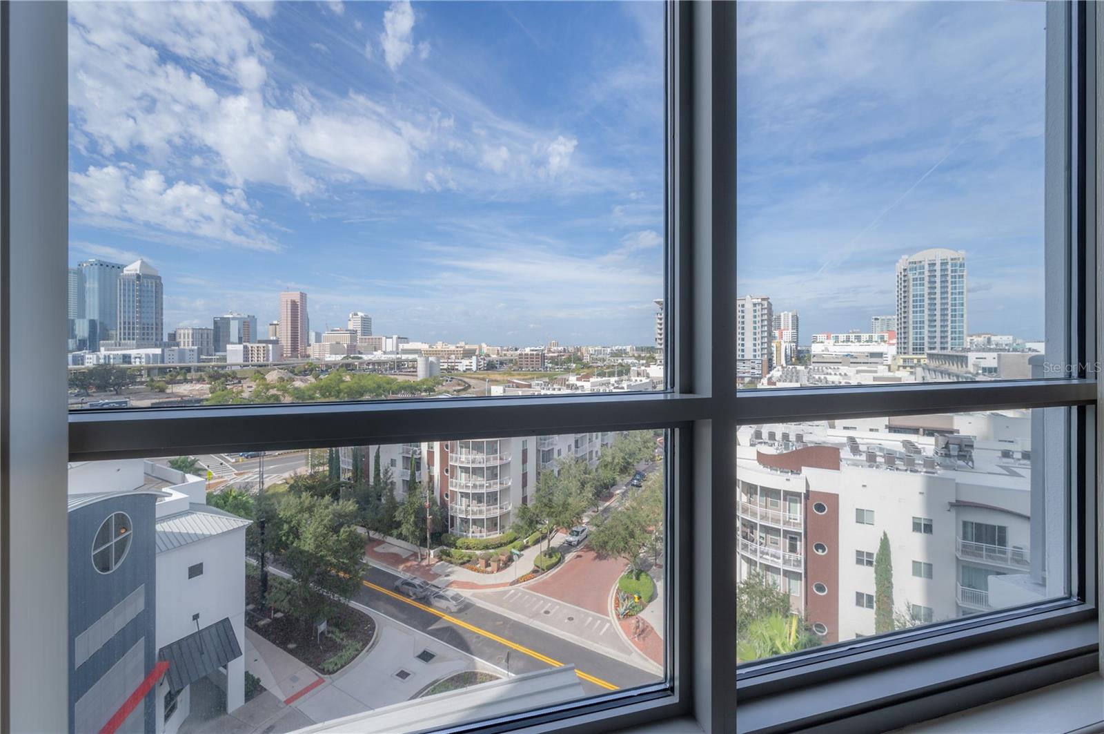 1209 E CUMBERLAND AVE #804