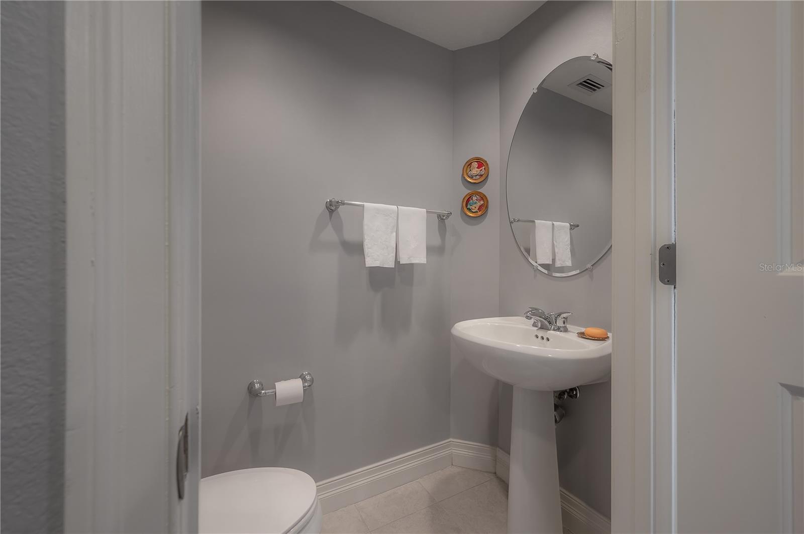 1209 E CUMBERLAND AVE #804