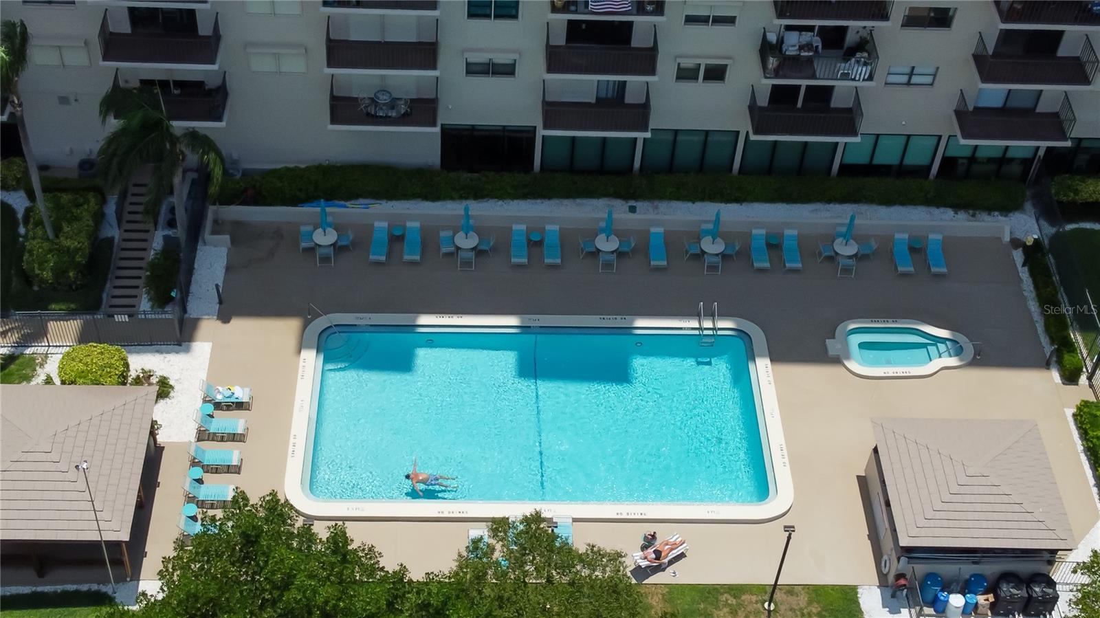 7050 SUNSET DR S #806