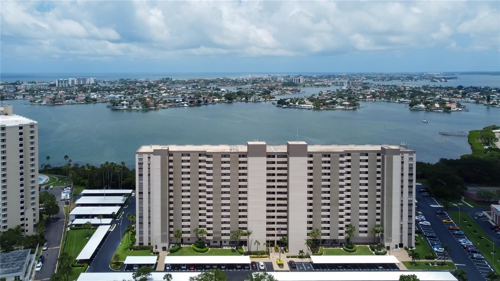 7050 SUNSET DR S #806