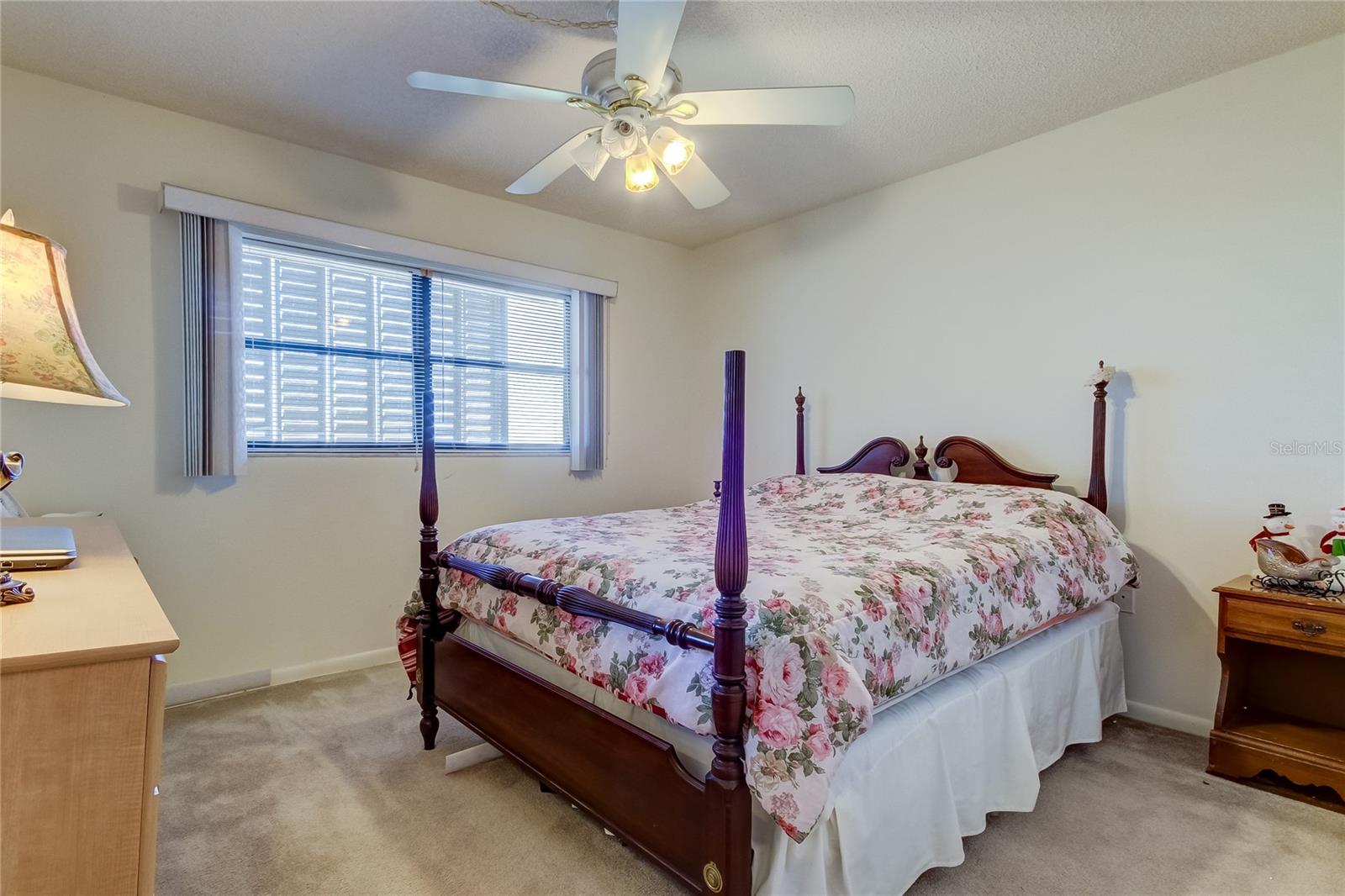 7050 SUNSET DR S #806