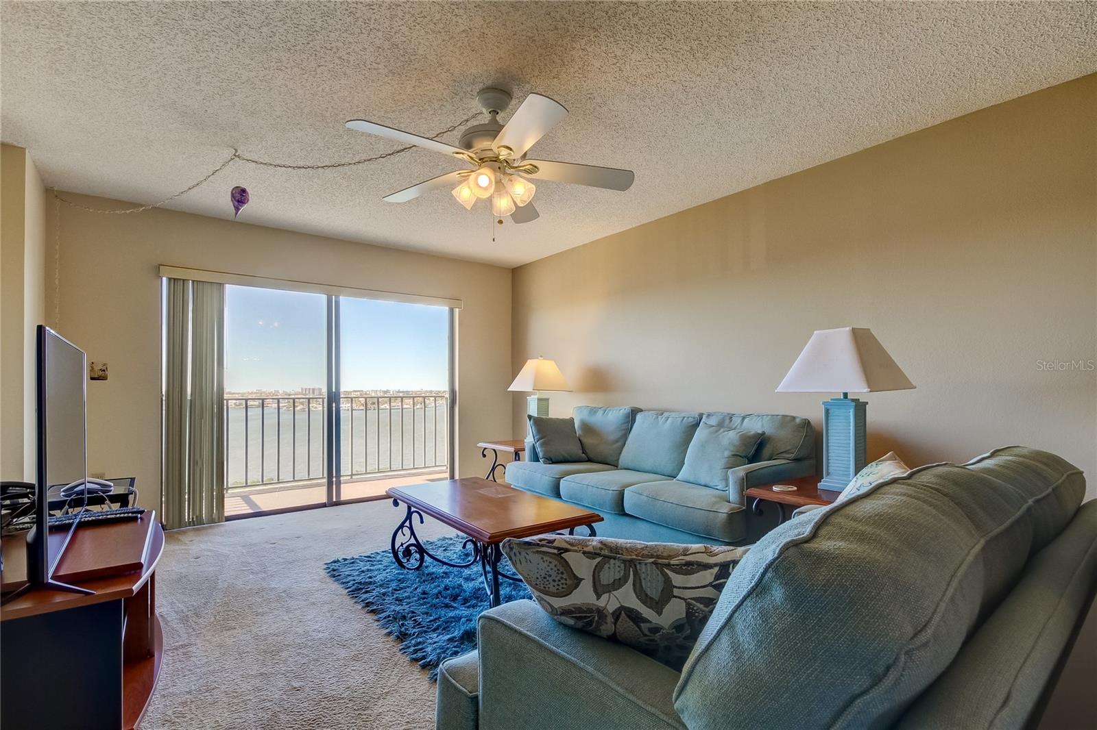 7050 SUNSET DR S #806