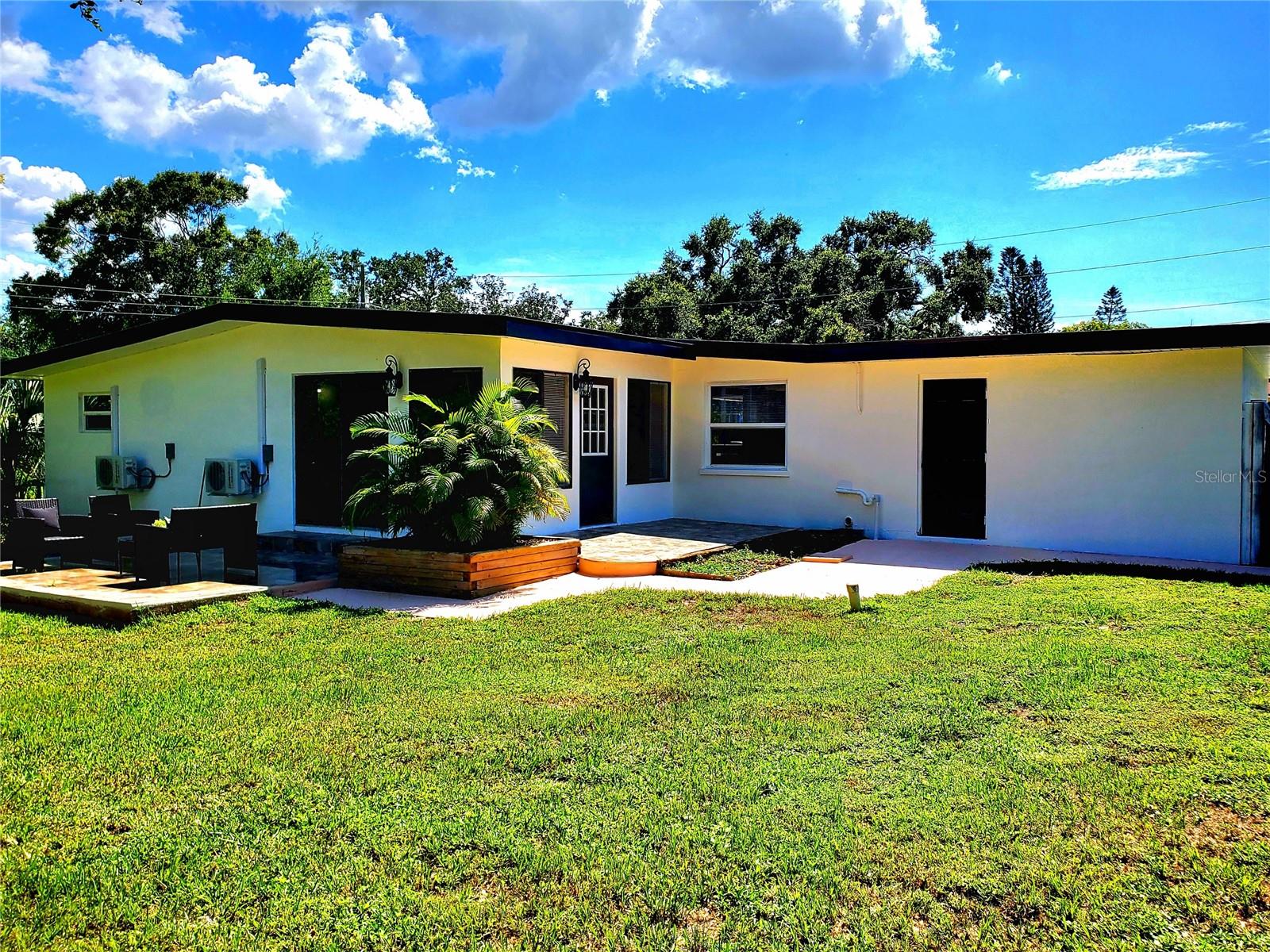 1373 FAIRFAX RD