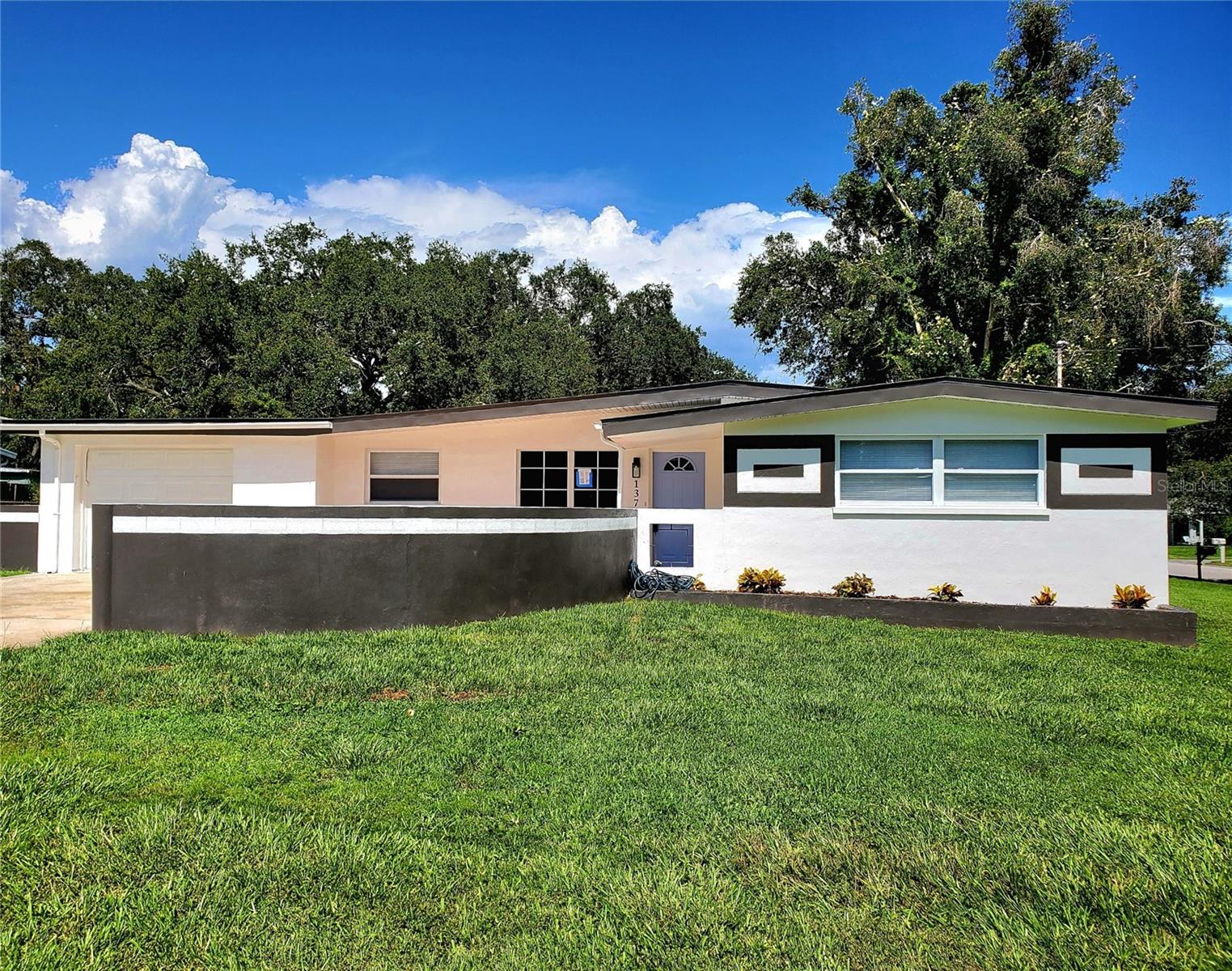 1373 FAIRFAX RD