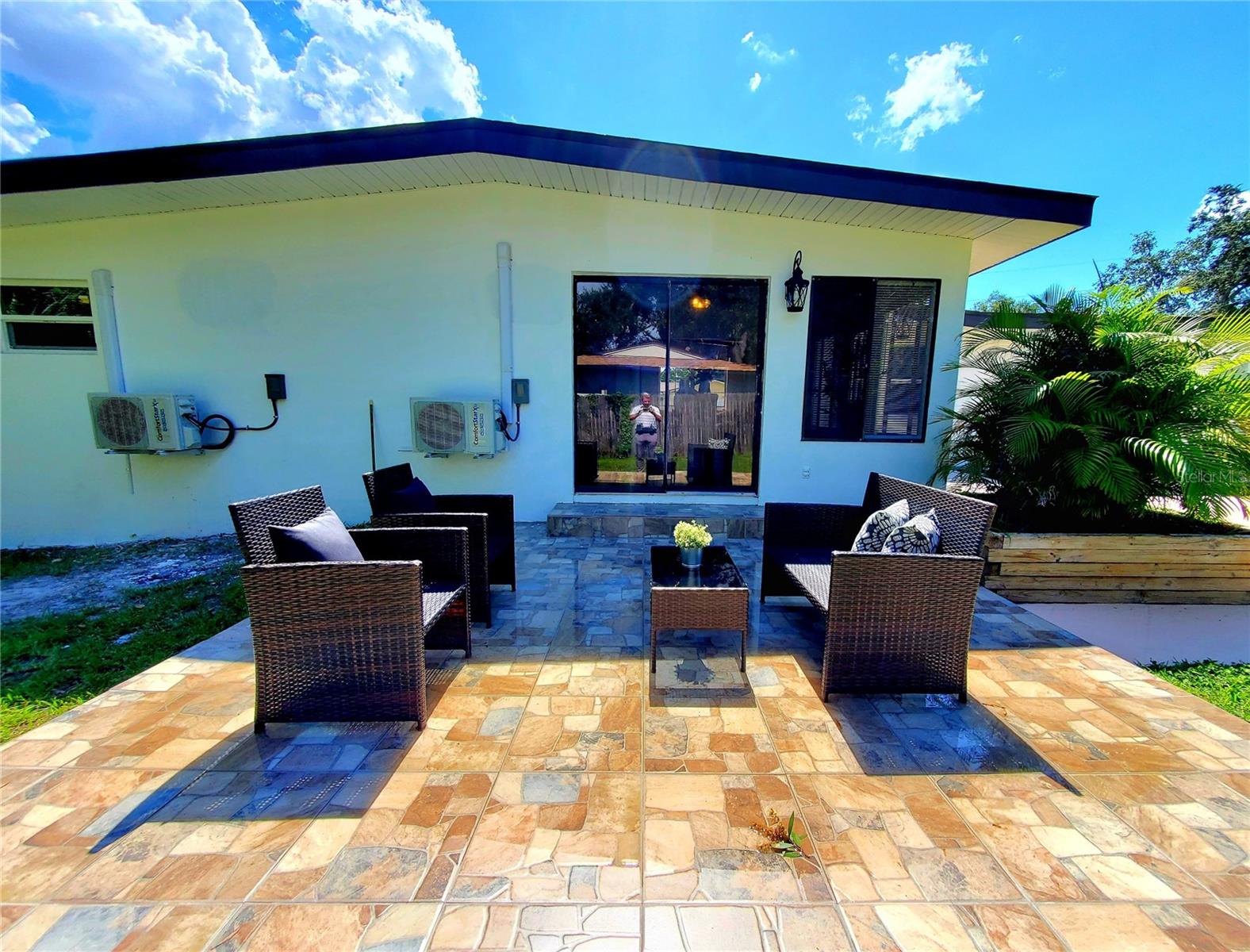 1373 FAIRFAX RD