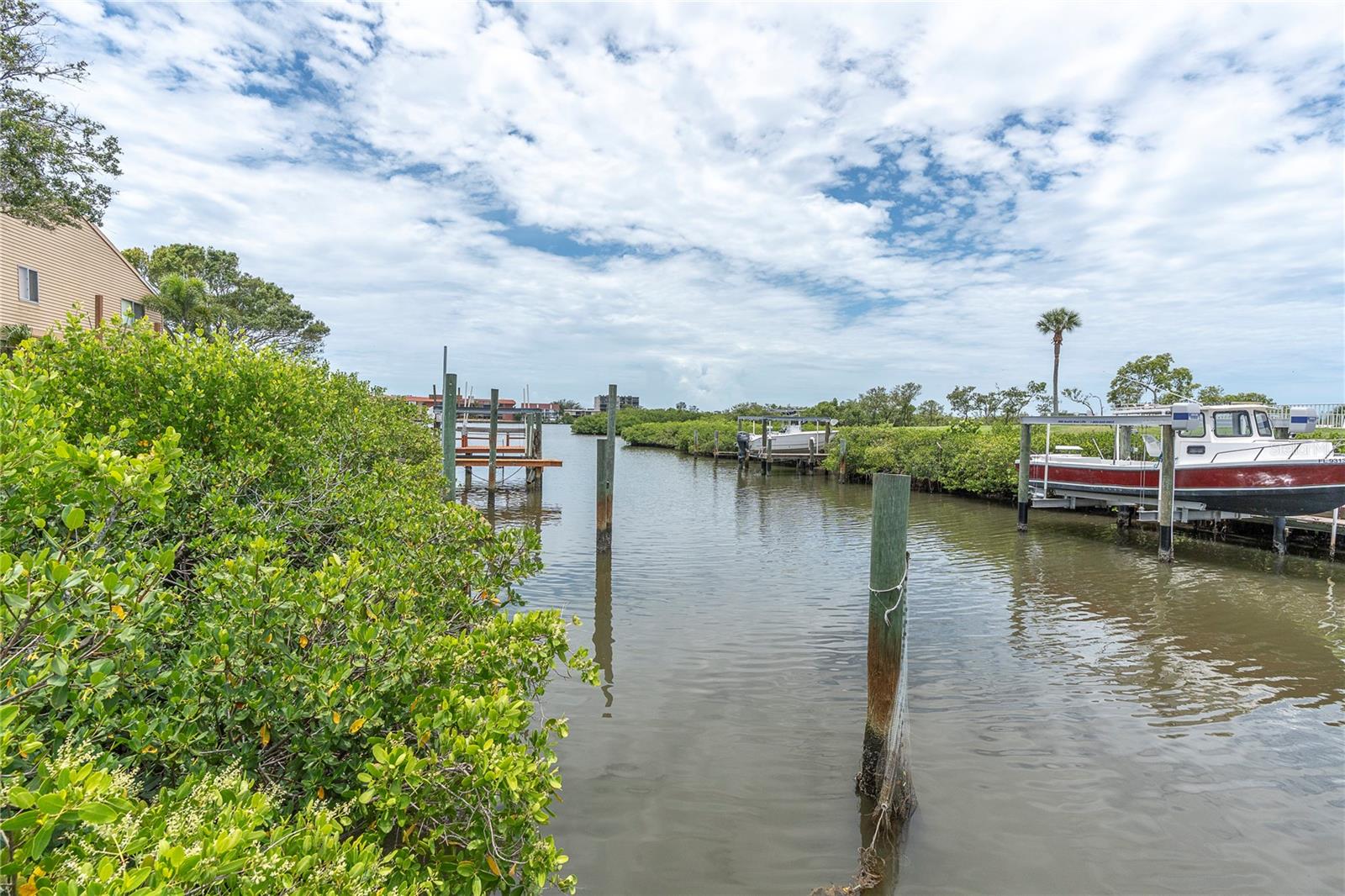 14623 LORIDAWN DR #11