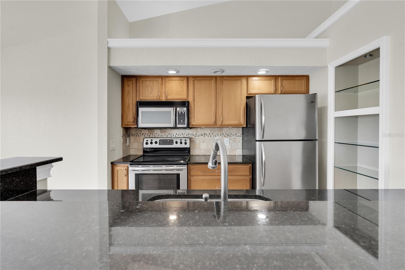 14623 LORIDAWN DR #11