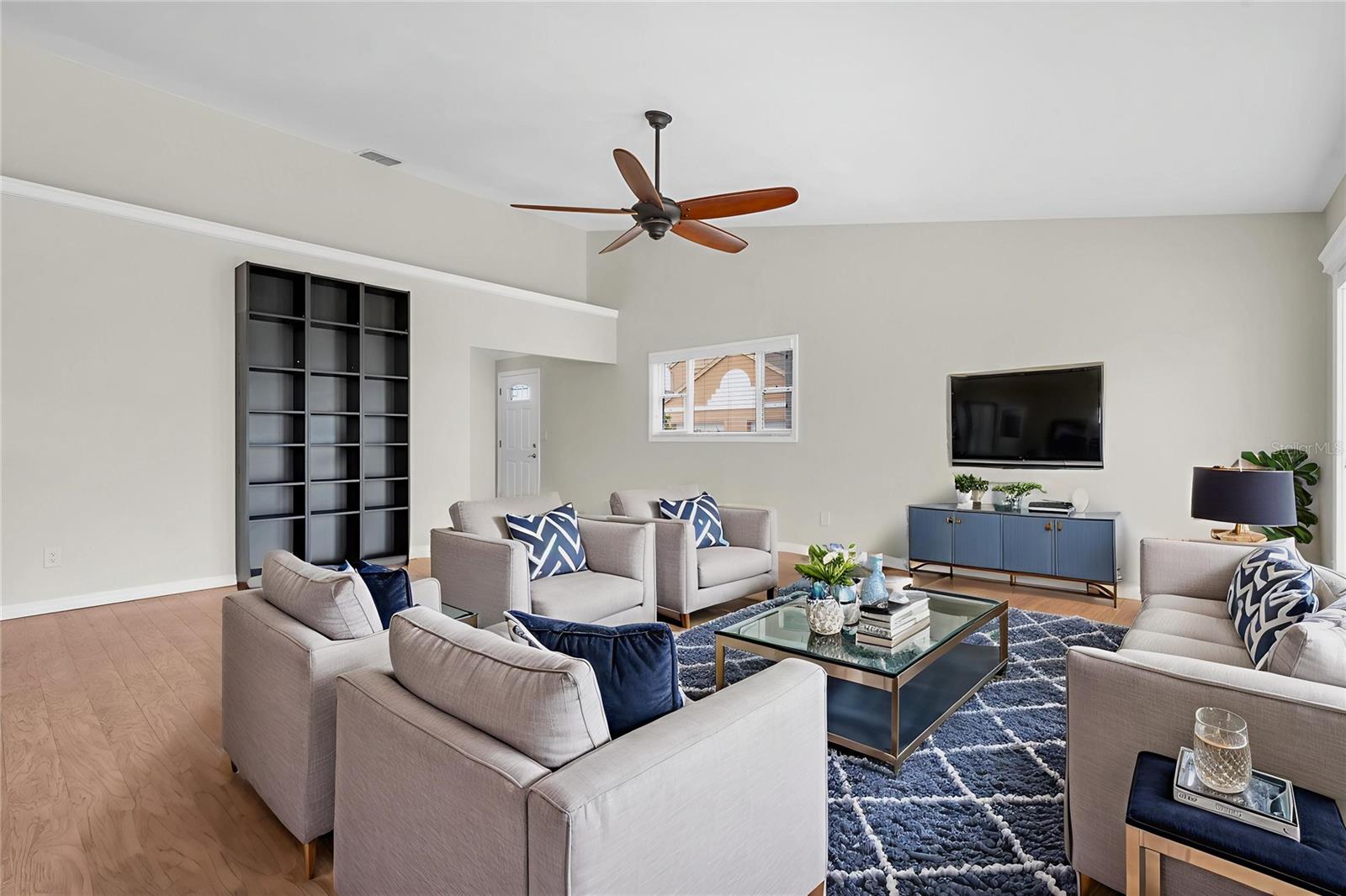 14623 LORIDAWN DR #11