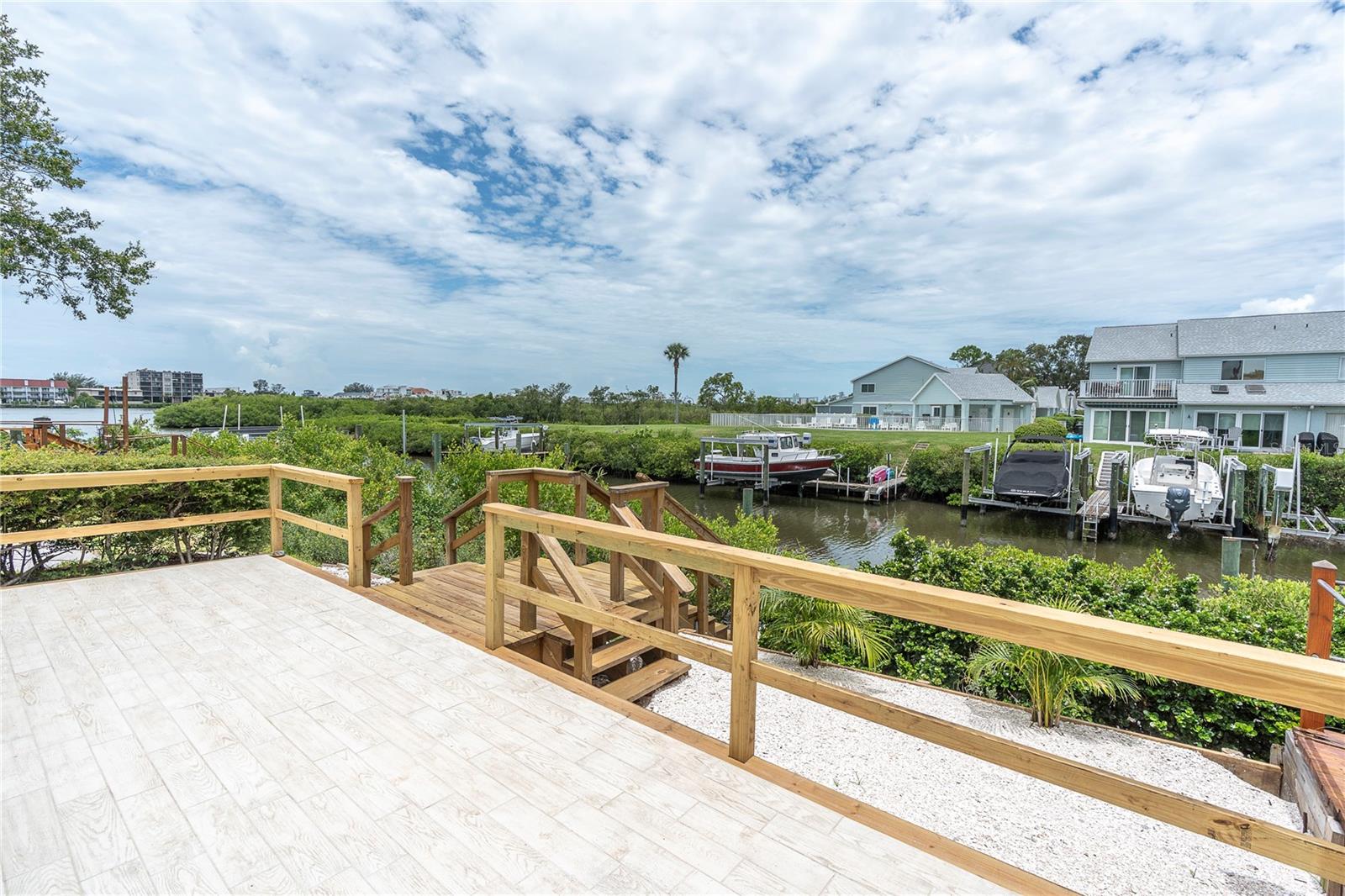 14623 LORIDAWN DR #11