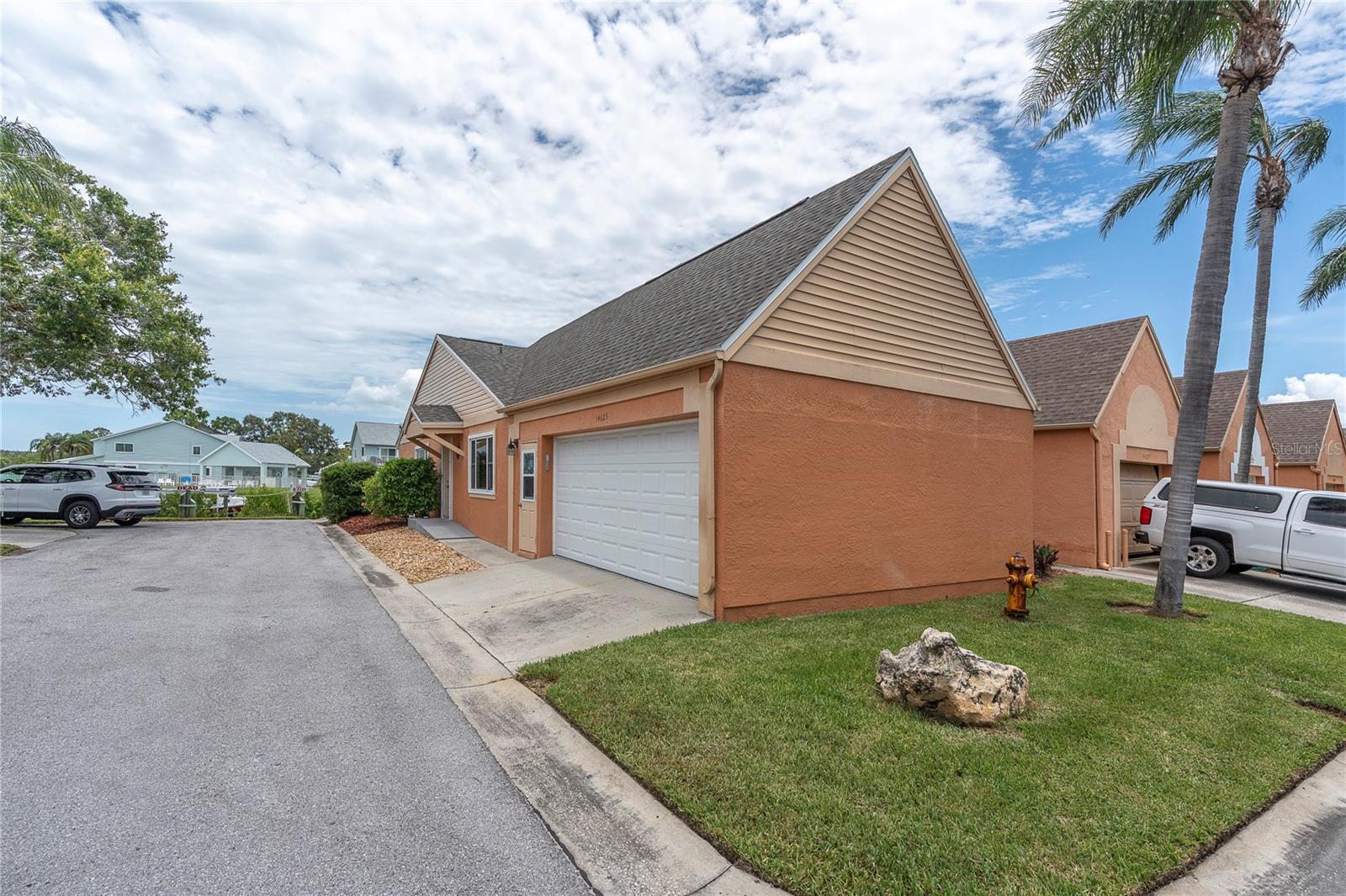 14623 LORIDAWN DR #11