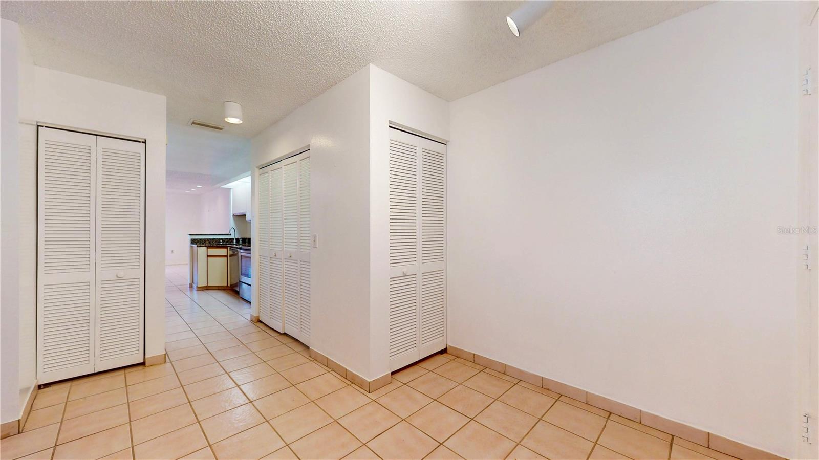 10488 SAINT TROPEZ PL
