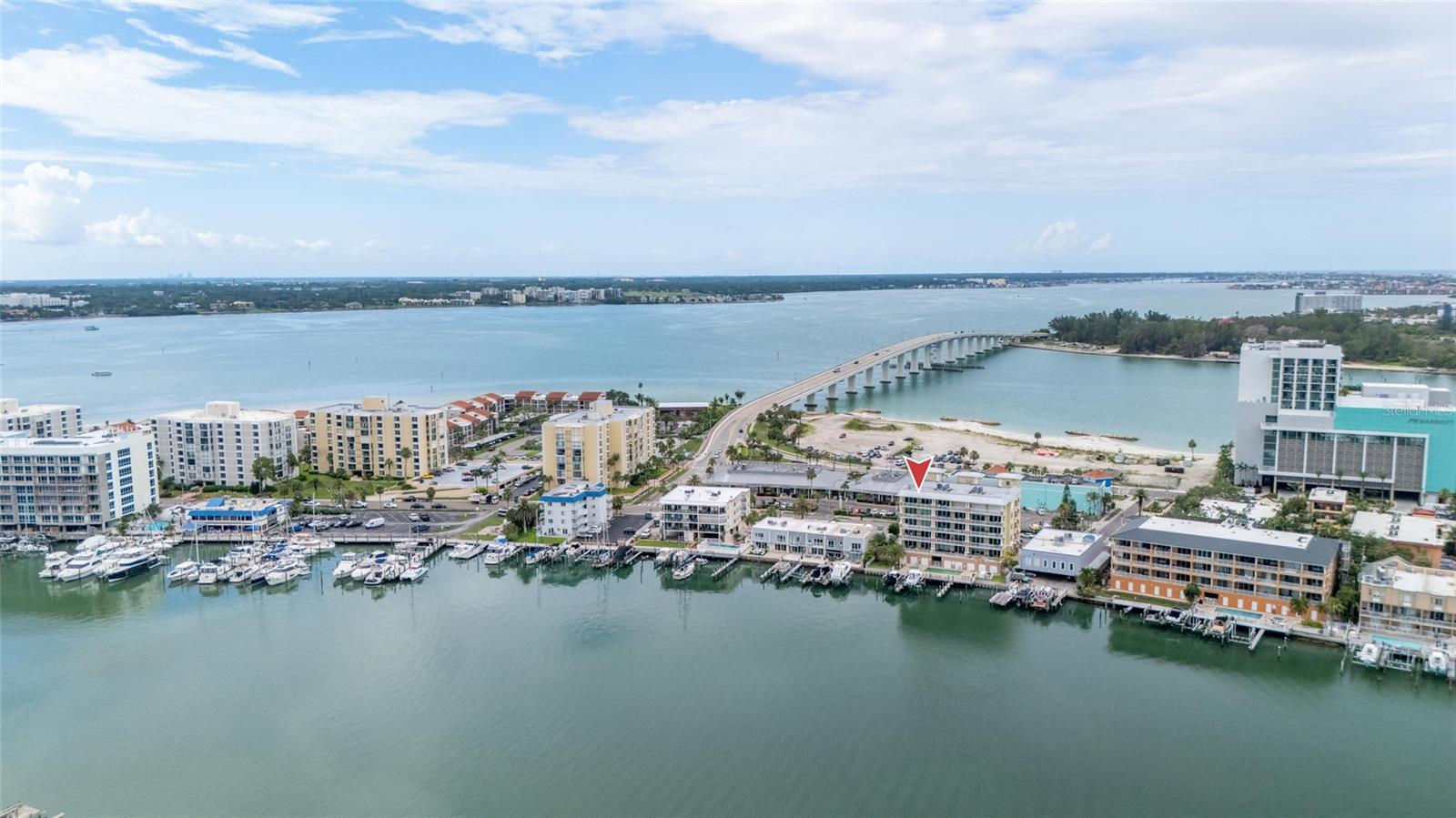 706 BAYWAY BLVD #301