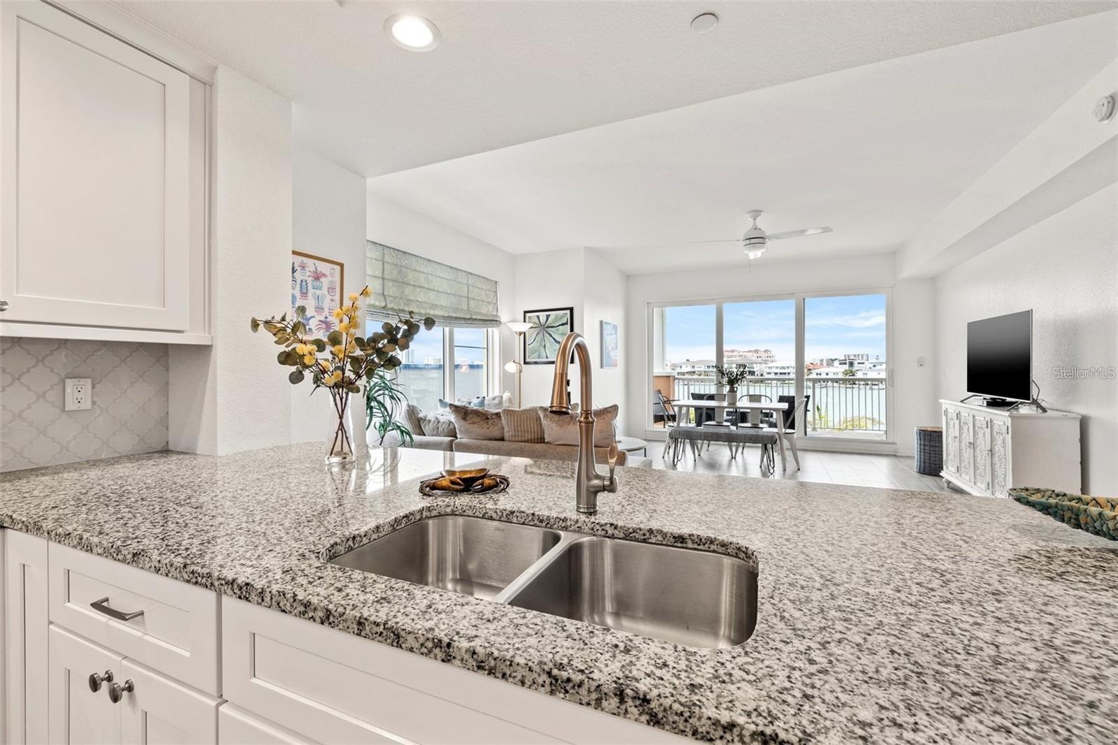 706 BAYWAY BLVD #301