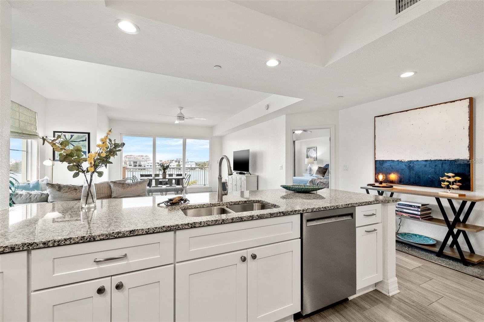 706 BAYWAY BLVD #301