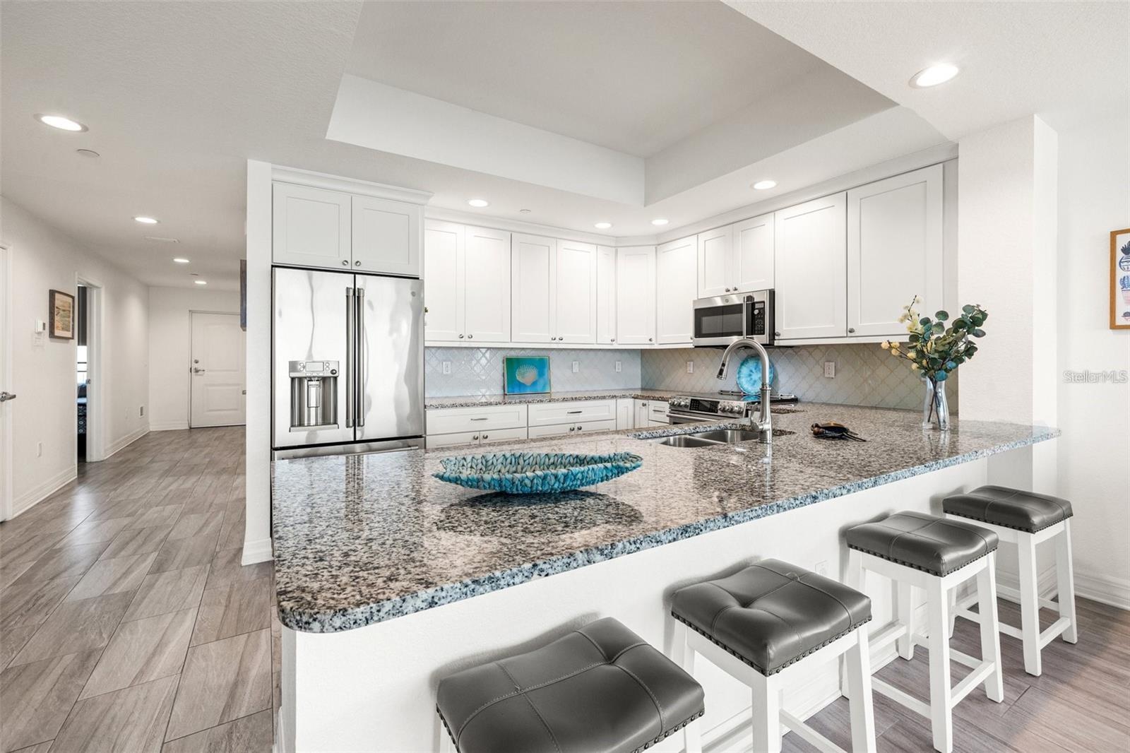 706 BAYWAY BLVD #301