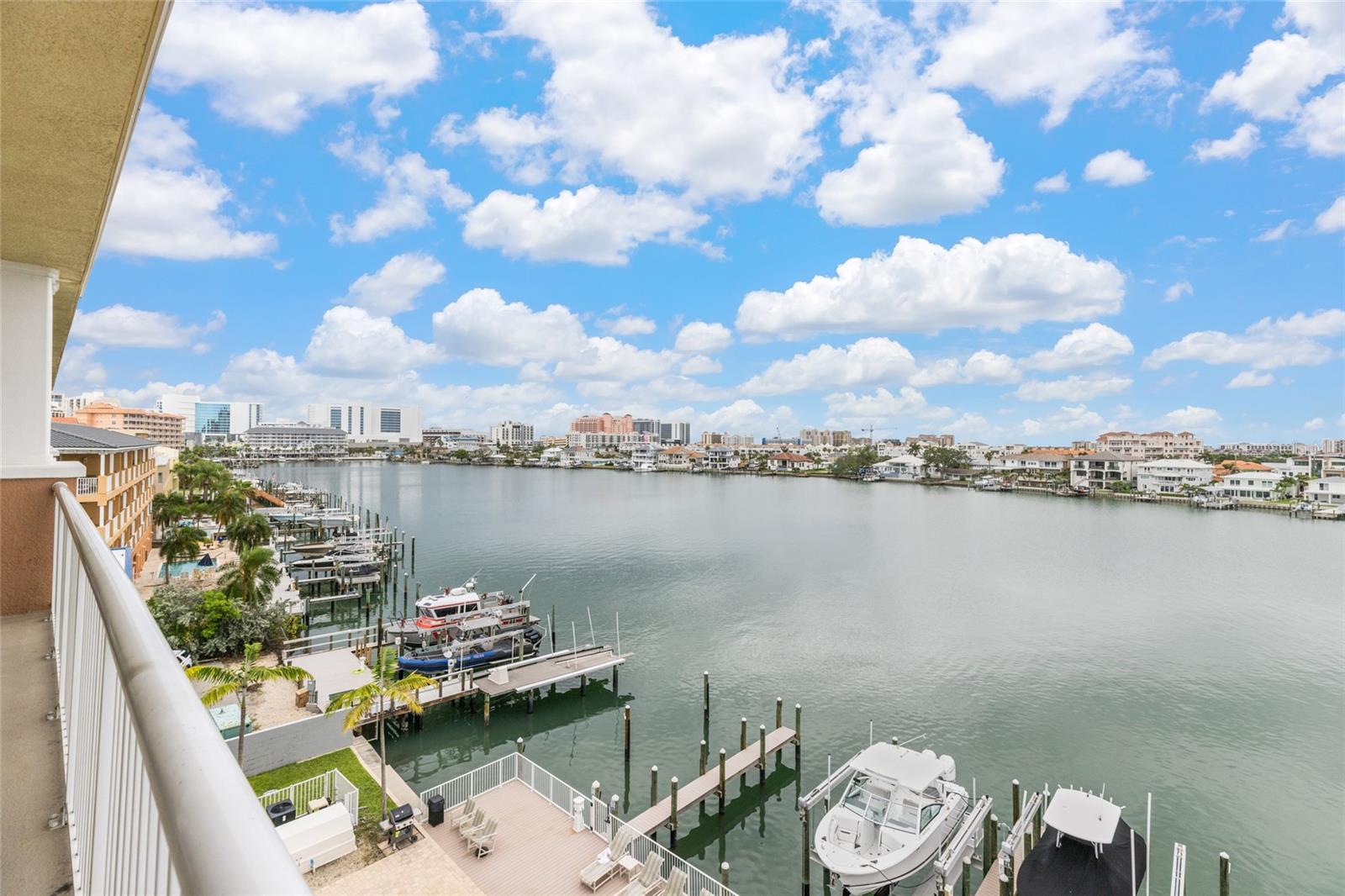 706 BAYWAY BLVD #301