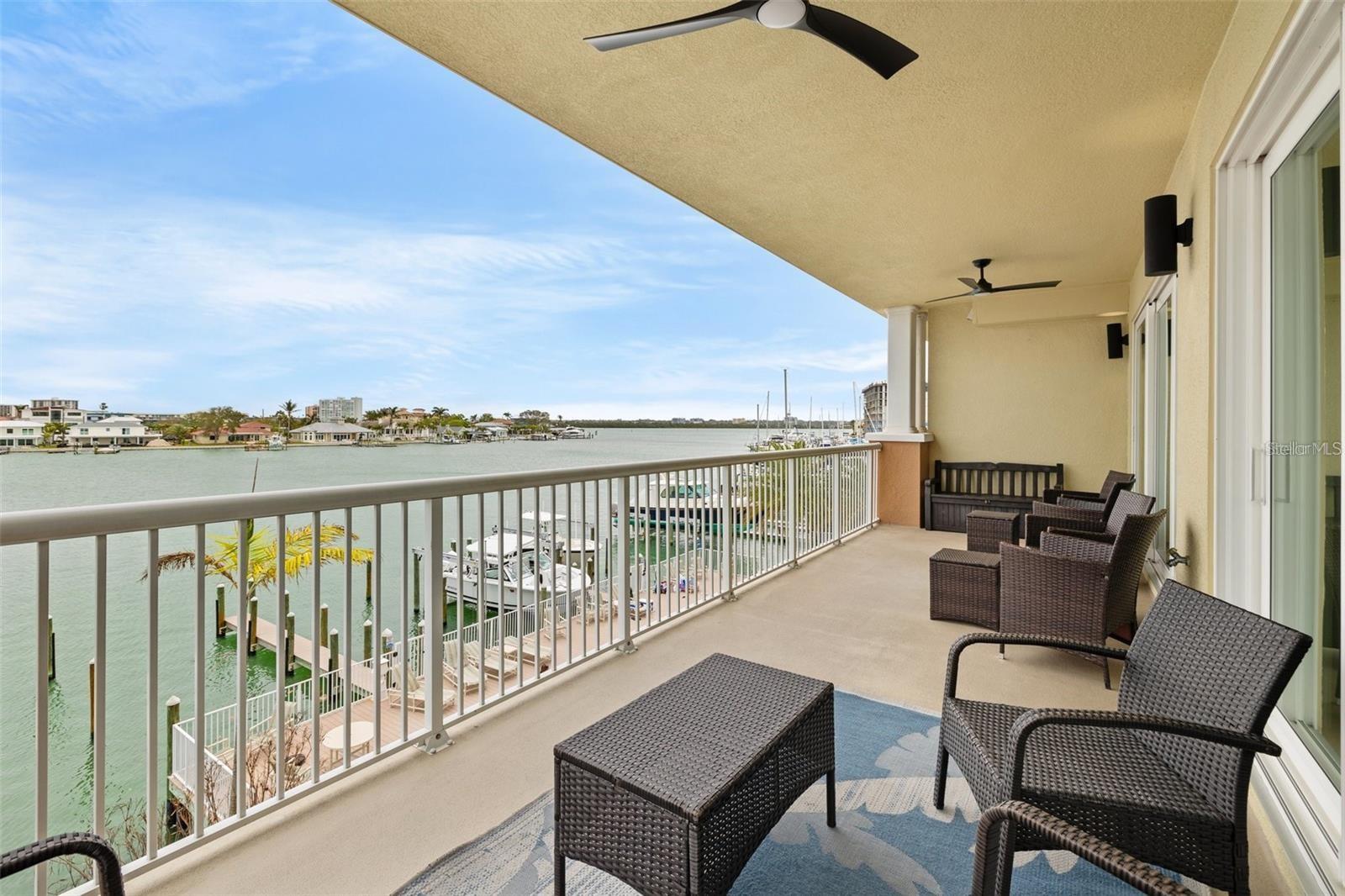706 BAYWAY BLVD #301