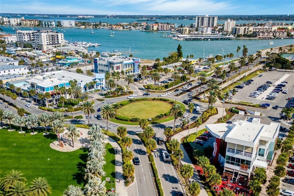 706 BAYWAY BLVD #301