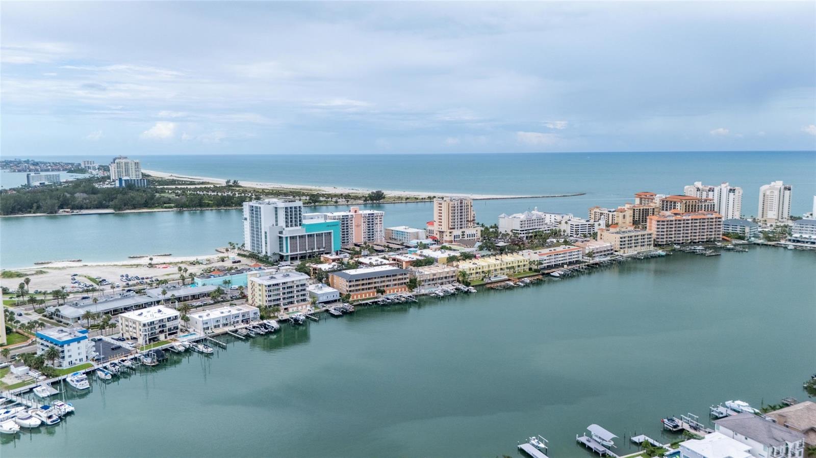706 BAYWAY BLVD #301