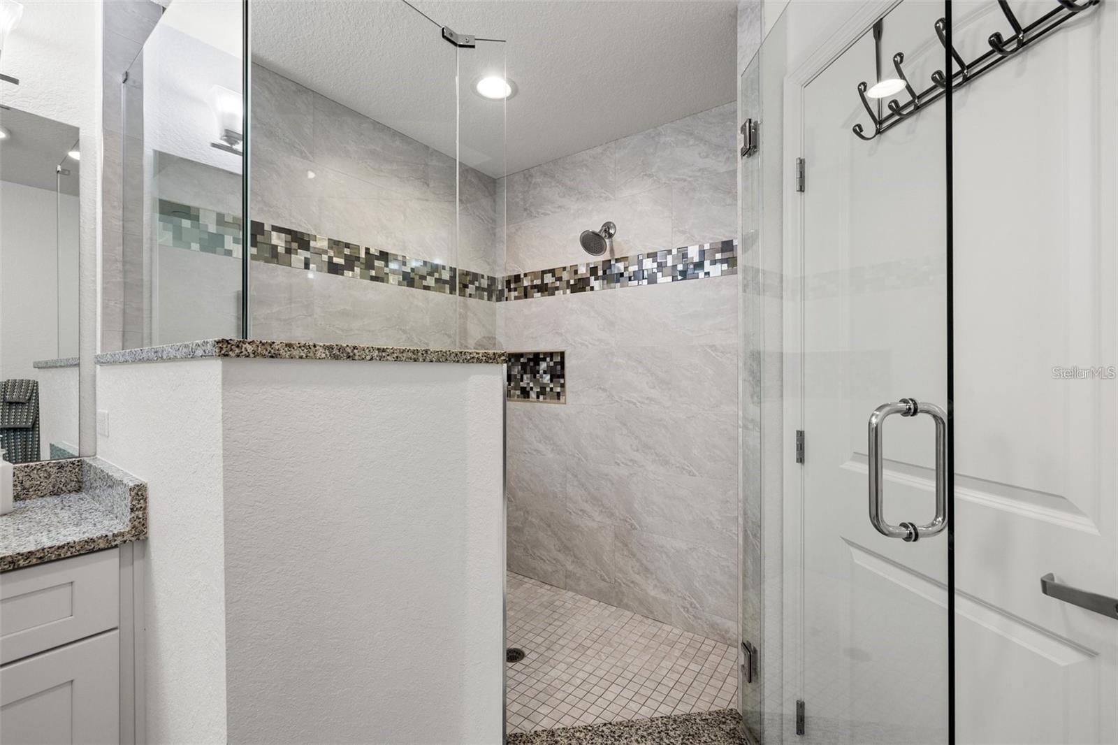 706 BAYWAY BLVD #301