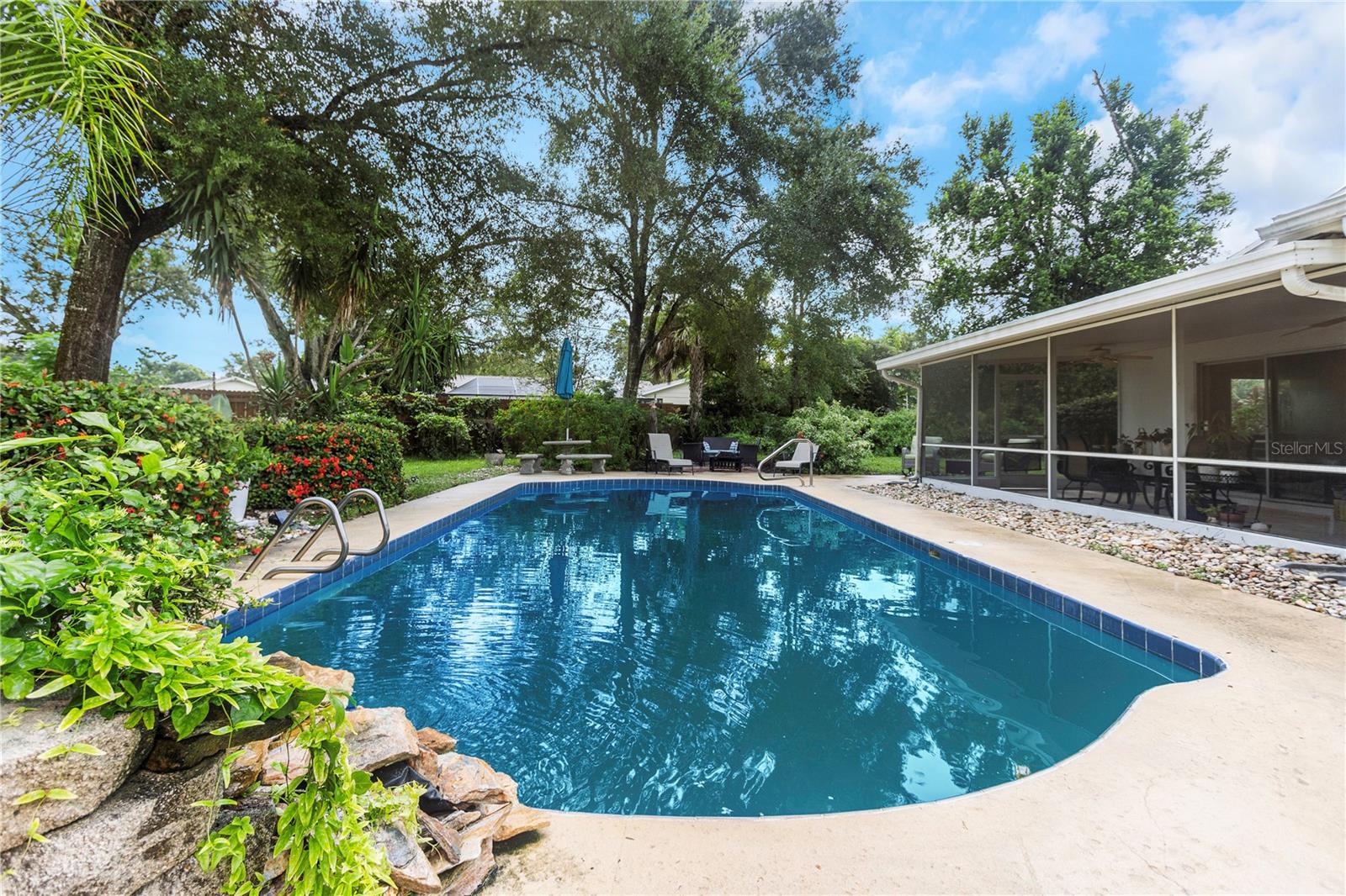 310 TERRACE DR