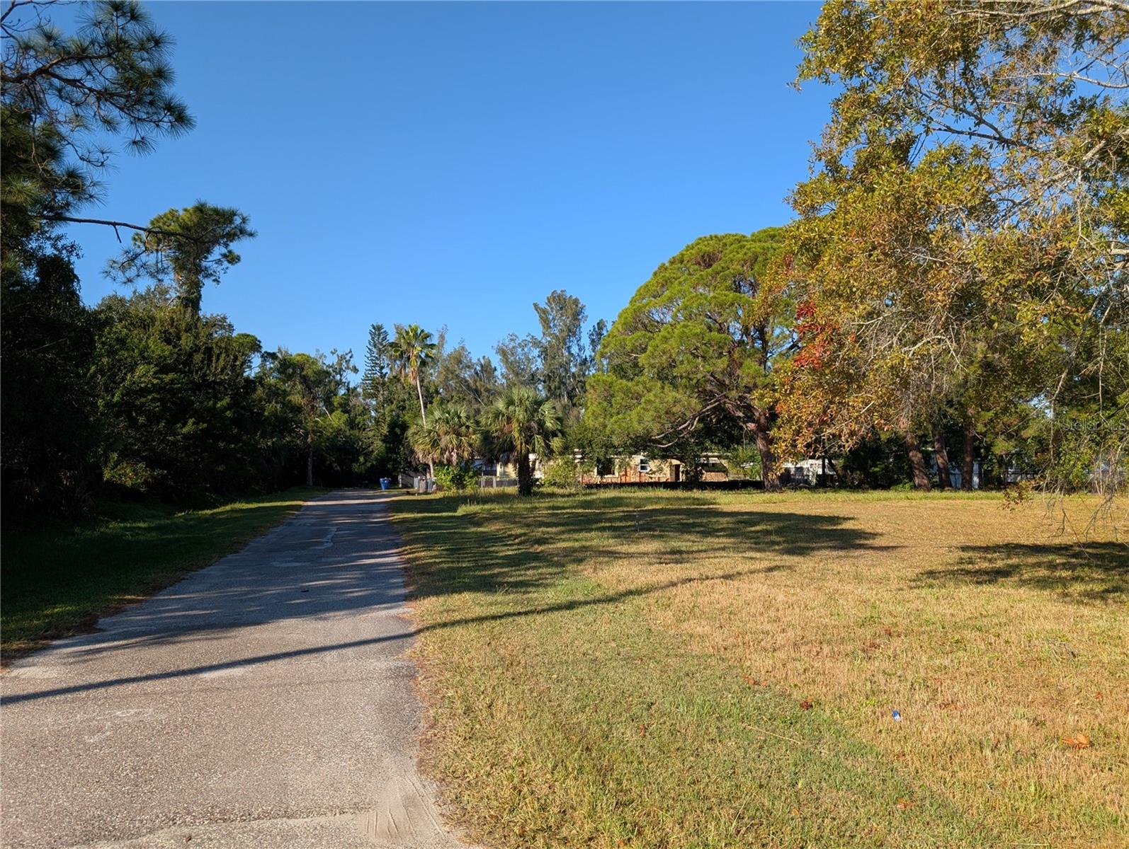 1331 MENTONE DR NE