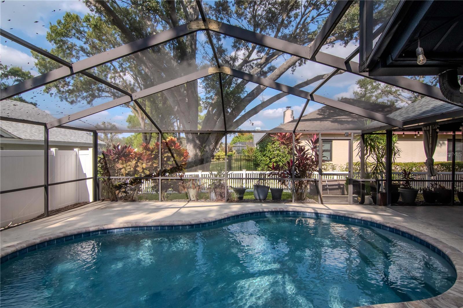 2634 GREEN VALLEY ST