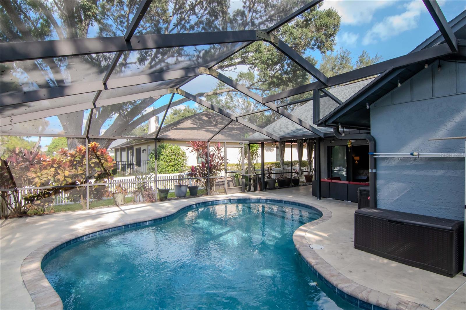 2634 GREEN VALLEY ST