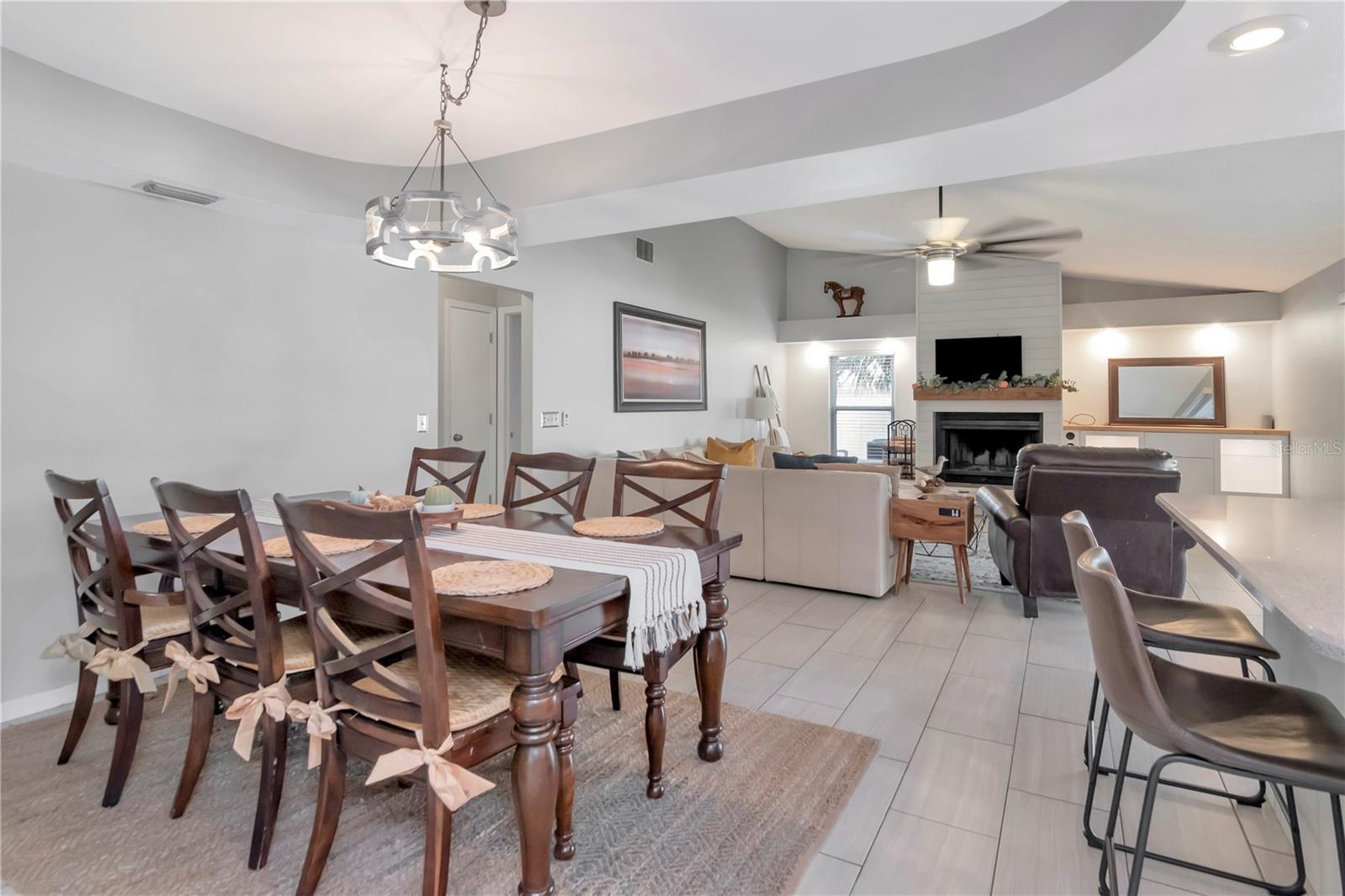 2634 GREEN VALLEY ST