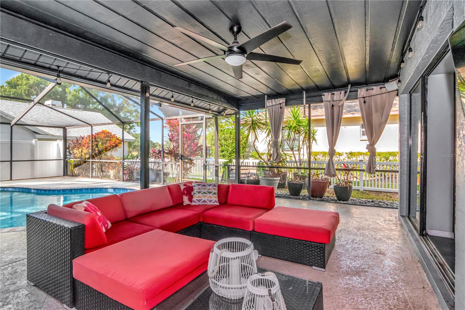 2634 GREEN VALLEY ST