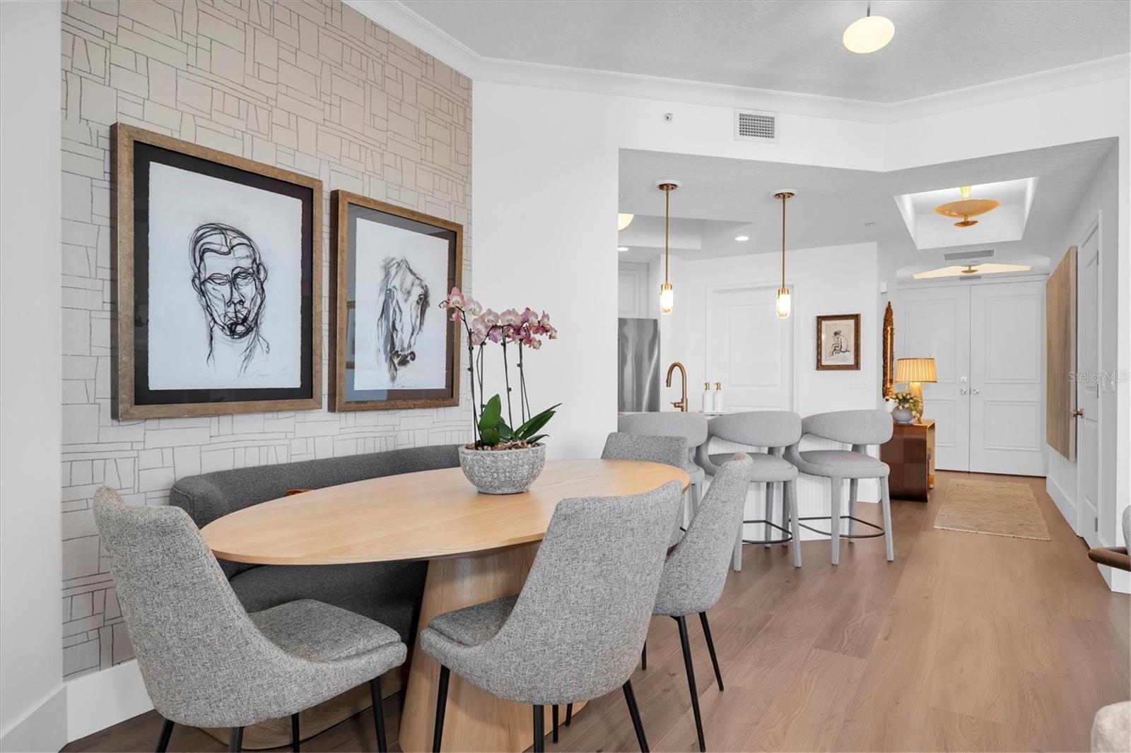 1209 E CUMBERLAND AVE #804