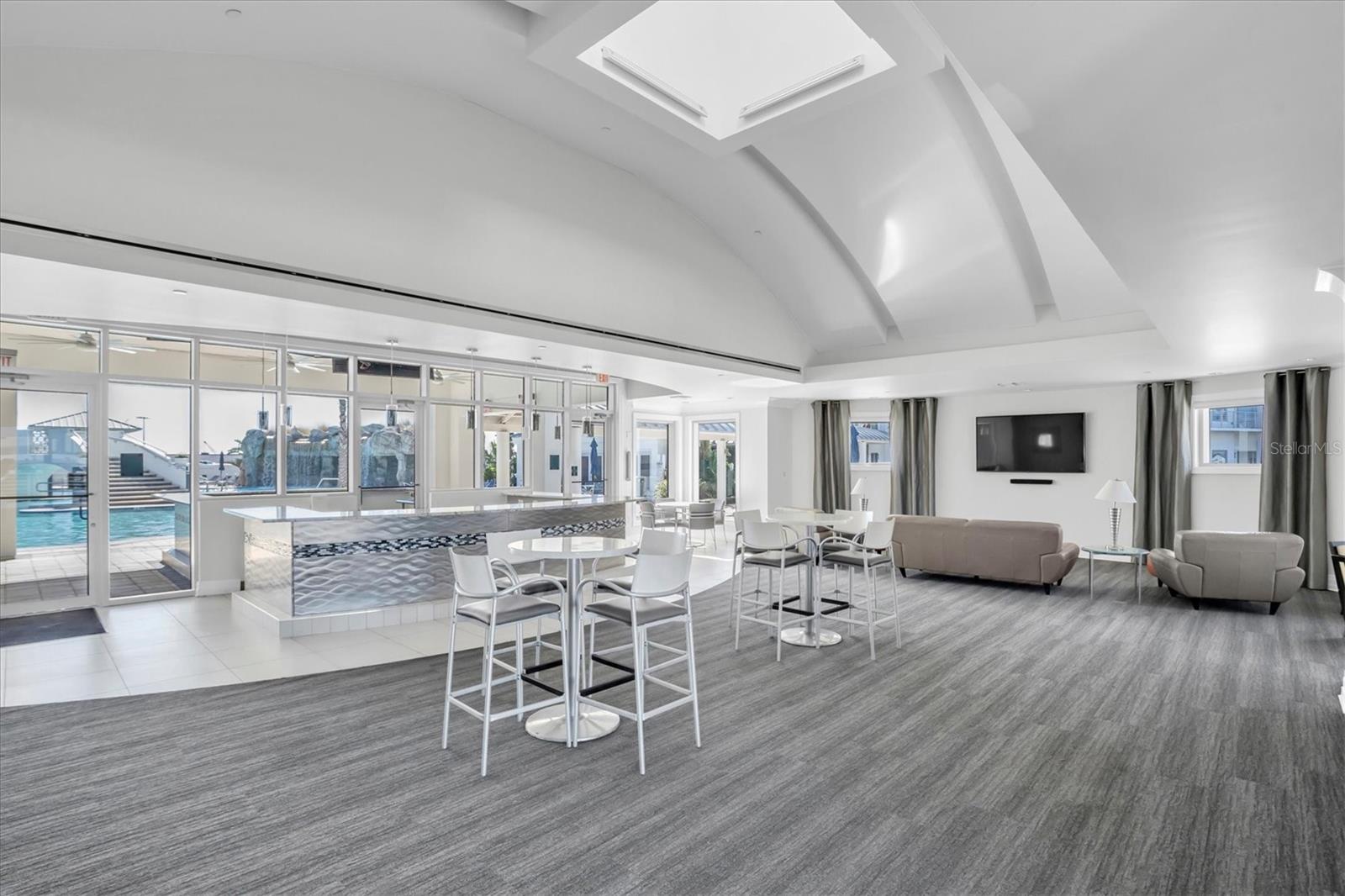 1209 E CUMBERLAND AVE #804