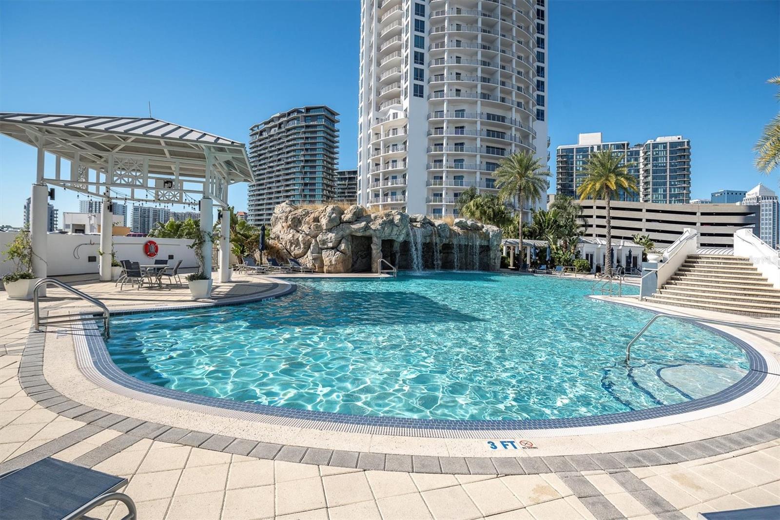 1209 E CUMBERLAND AVE #804