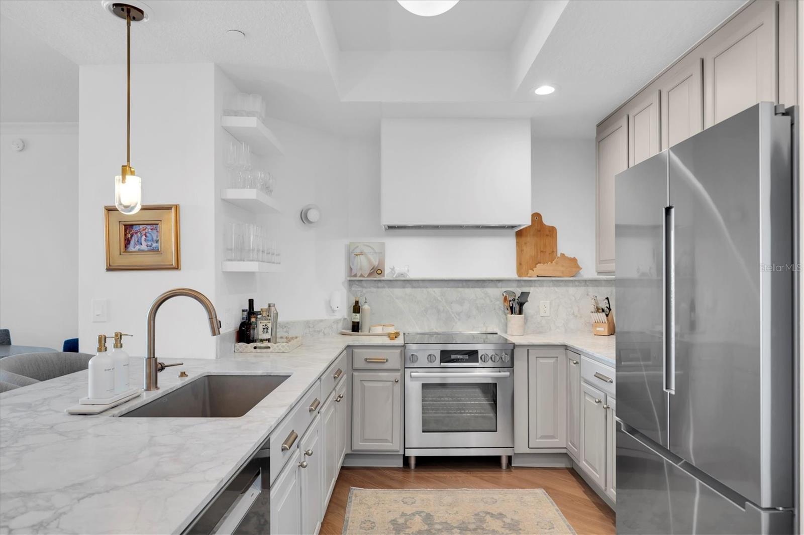 1209 E CUMBERLAND AVE #804