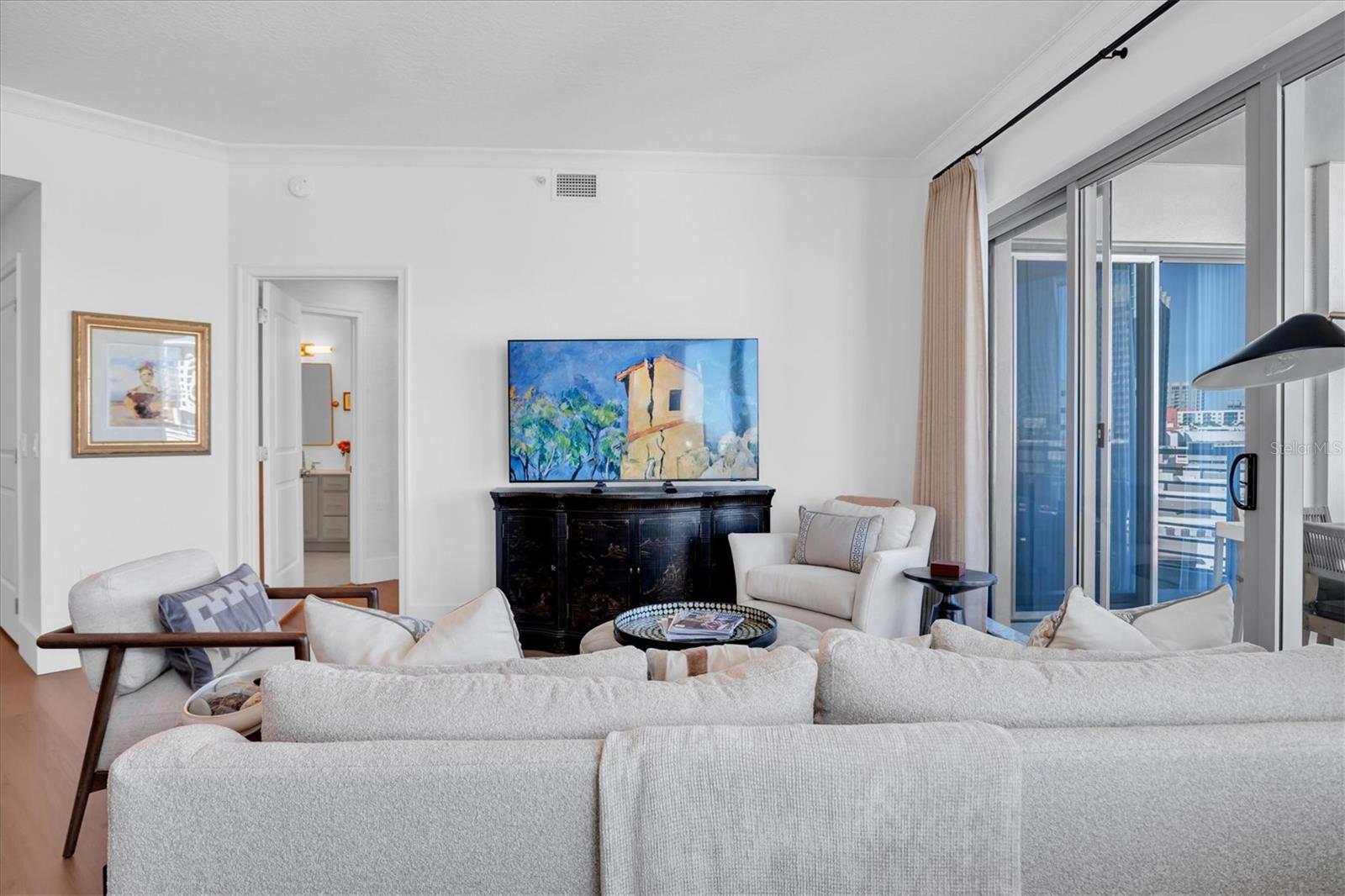 1209 E CUMBERLAND AVE #804