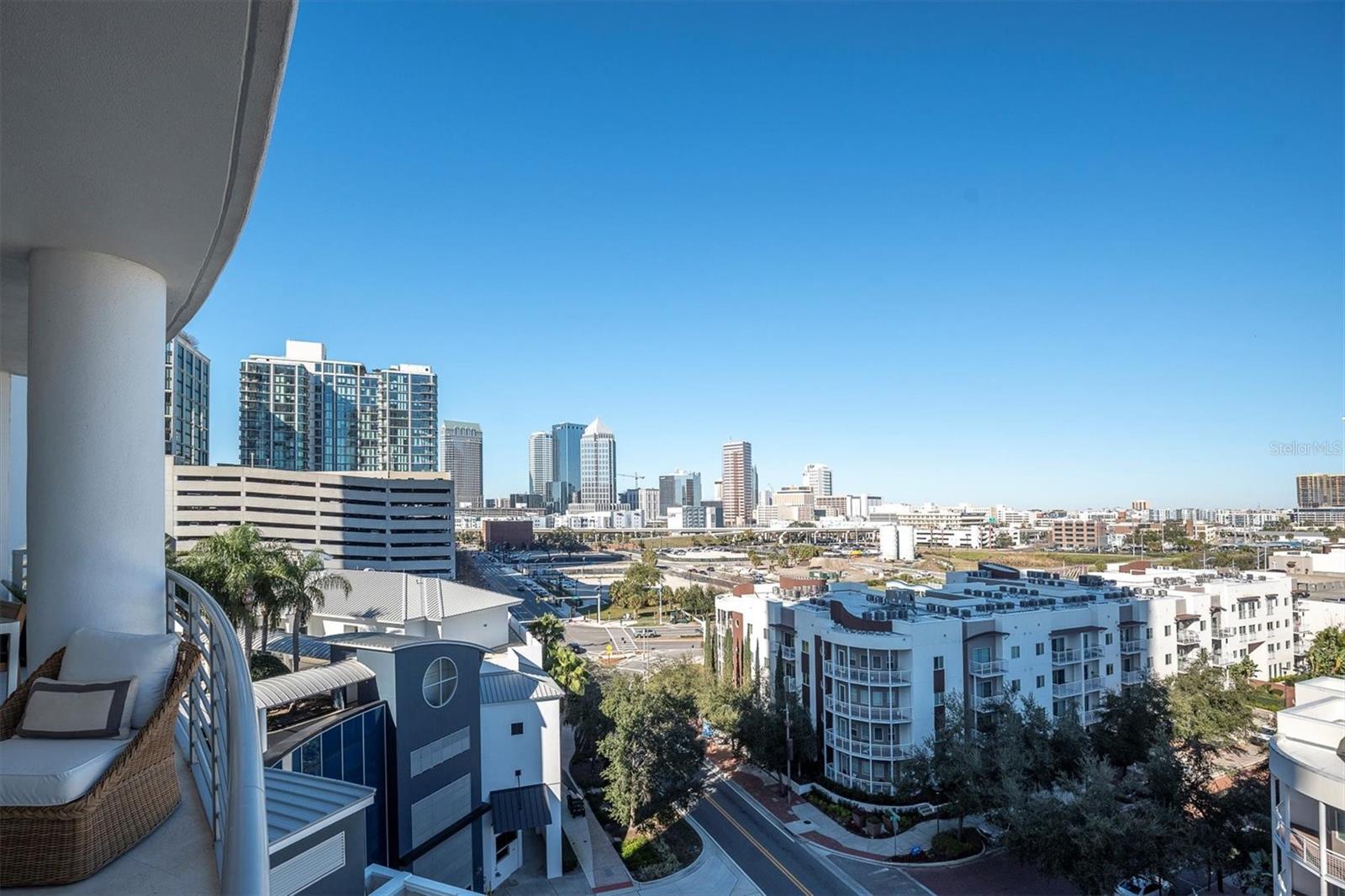 1209 E CUMBERLAND AVE #804