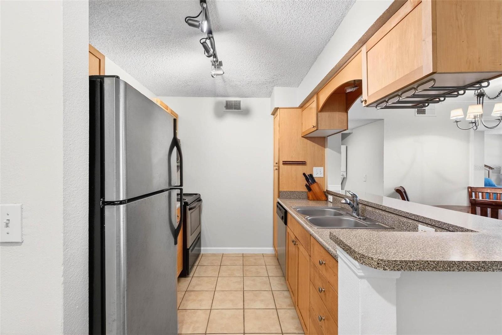 2500 WINDING CREEK BLVD #E203